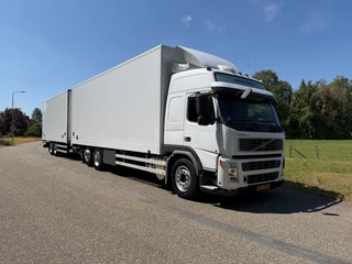 Volvo FM400 6X2 BAKWAGEN MET 2-ASSIGE WIPKAR DOORLAADSYSTEEM 2007 afbeelding 2 miniatuur