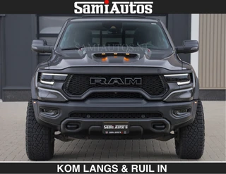 Dodge Ram Pick-Up 2022 - TRX HELLCAT 712 PK 6.2 V8 SUPERCHARGER | BLACK EDITION | BOM VOL | GRANITE MET ZWART LEDER RODE STIKSELS | afbeelding 2 miniatuur