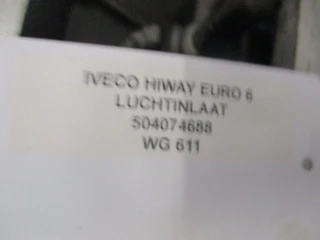 Iveco - HIWAY 504074688 LUCHTINLAAT EURO 6 image 2 thumbnail