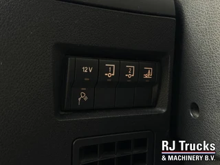 Mercedes-Benz Actros 2016 - 1845 - Retarder | Full Spoilers | 2x Tank | NL Truck image 34