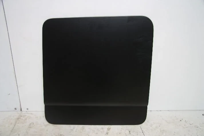 Mercedes-Benz - Body & Chassis Parts Gereedschaps luik afbeelding 1