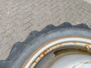 Case Cultuurwielen 9.5 R32 230/95 R32 ZF Steek obrázek 2 náhled