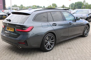 BMW 3 Series 2021 - Touring 330e xDrive High Executive PANORAMADAK LEDER H&K HEAD-UP LASER zdjecie 5