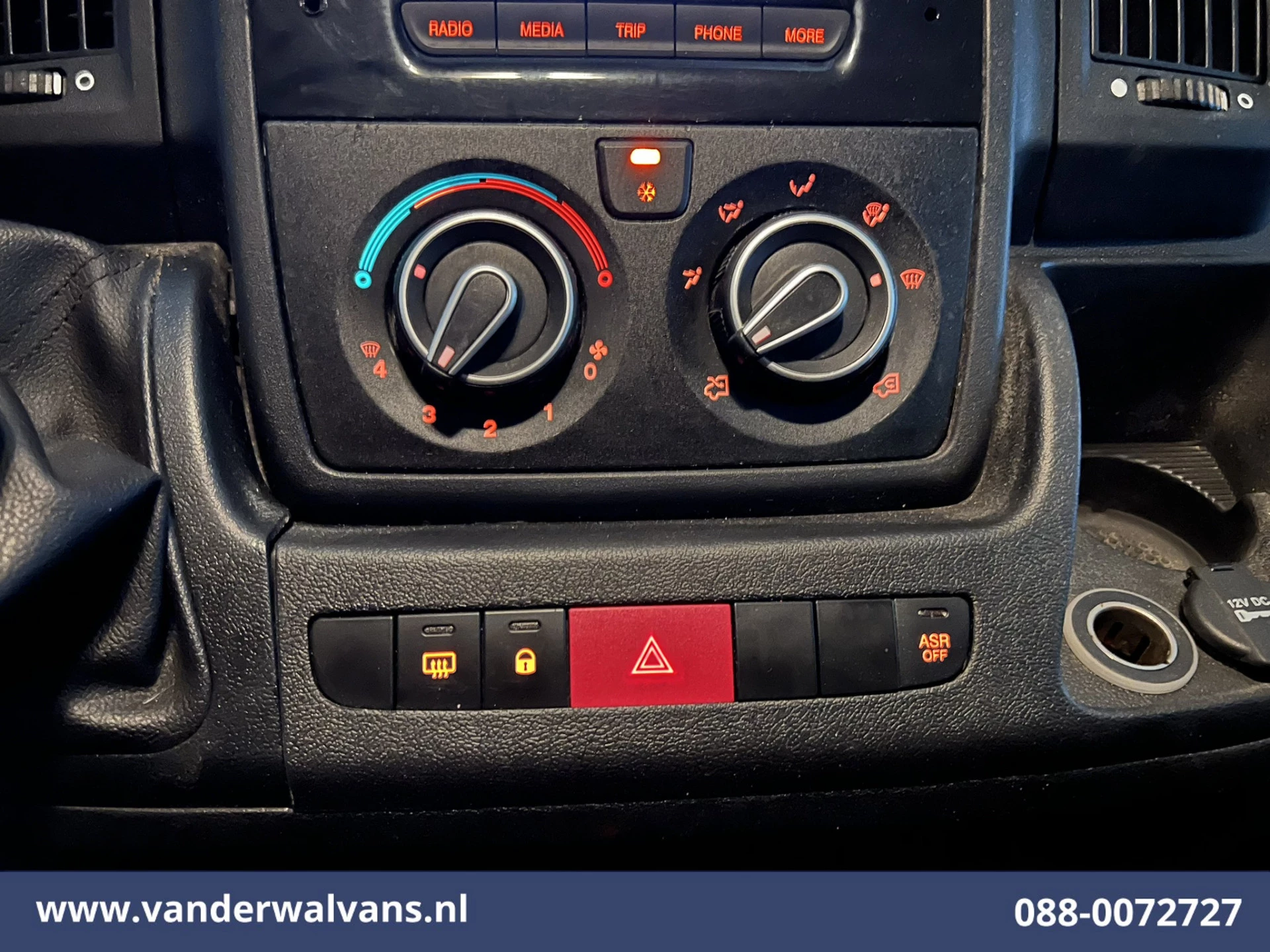 Citroën Jumper 2020 - 2.2 BlueHDi 120pk L1H1 Airco | 2500kg Trekhaak | Imperiaal imagen 4