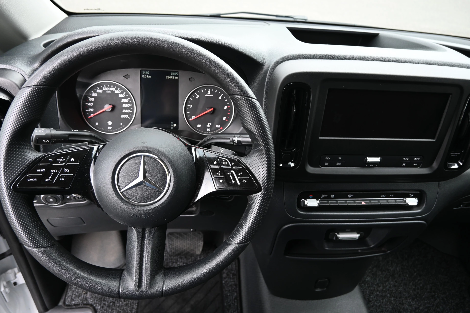 Mercedes-Benz Vito 2024 - 116 CDI L3 Pro zdjęcie 14