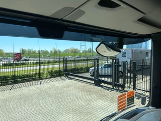 Scania S 2018 - S500 6x4 RETARDER / ontheffing 78 ton / NL-truck / APK: 09-2026 image 15