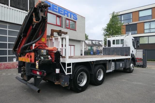 Renault Kerax 2008 - | PALFINGER PK 18500 + Remote control | Retarder | 417859Km | 2008 | 6X4 | Full spring suspension | Manual gearbox | Euro4 | French Truck obrazek 9