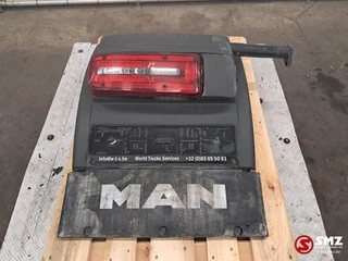 MAN 2021 - Occ achterspatbord linksachter + montagebeugel MAN afbeelding 3 miniatuur