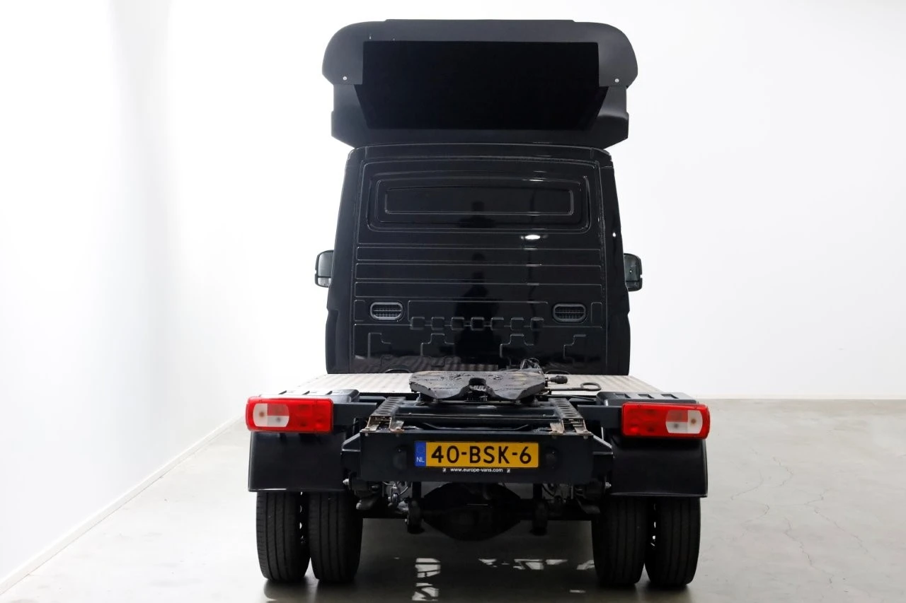 Volkswagen Crafter 2022 - 50 2.0 TDI 177pk BE/C1E-Trekker D.C. Trekgewicht 7000kg 06-2022 afbeelding 5