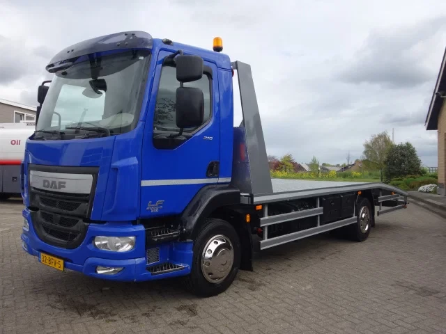 DAF LF 210 2015 - oprijlaadbak,airco afbeelding 1