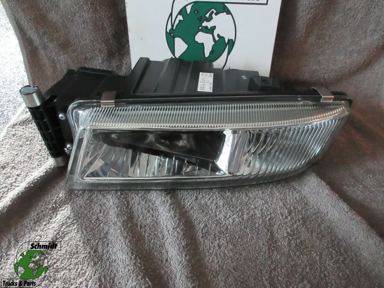 MAN - 81.25101-6521 // 81.25101-6797 MISTLAMP MAN NIEUWE !!! LINKS afbeelding 1