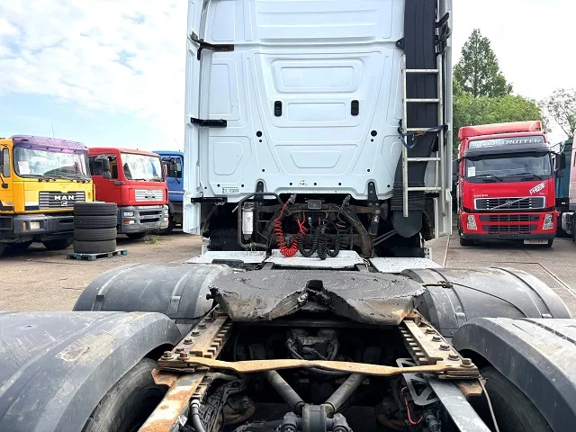 Mercedes-Benz Actros 2014 - 2545 LS STREAMSPACE 6x2 (TELLIGENT AUTOMATIC / EURO 6 / LIFT-AXLE / FRIDGE UNDER BED / AIRCONDITIONING / ETC.) afbeelding 5