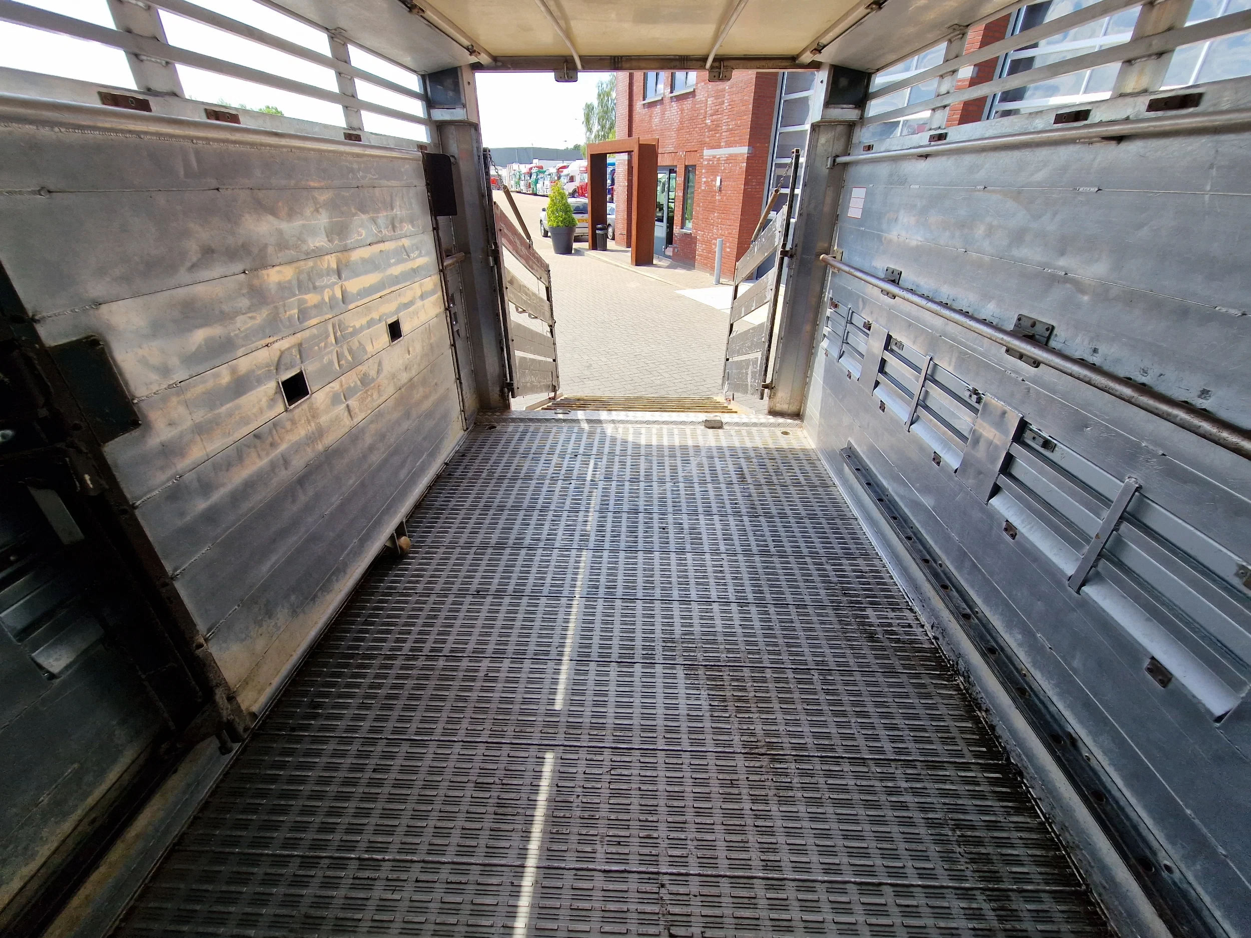 Iveco Eurocargo 2018 - 75.190 - Finkl Livestock 1 deck - 9.07 M 2 - Air suspension - Euro 6 obrázek 31