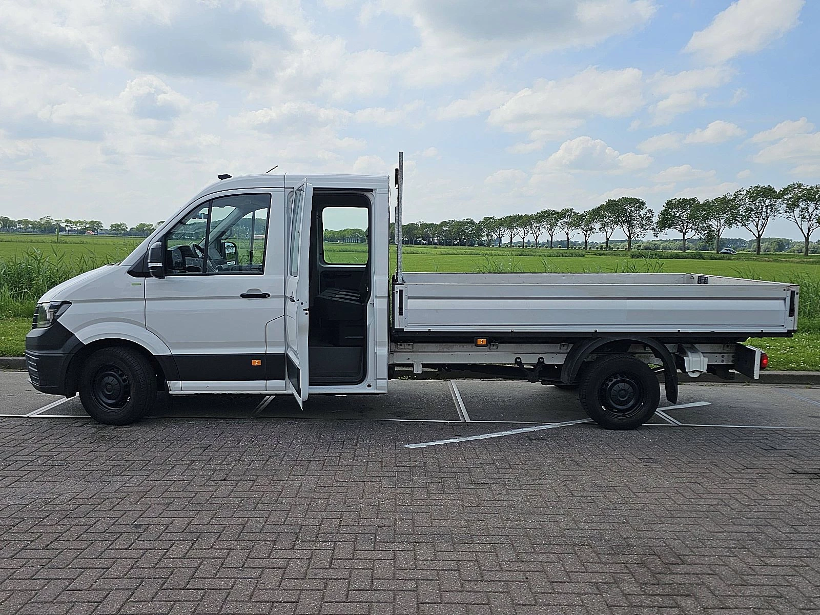 Volkswagen Crafter 2023 - 35 2.0 Bild 16