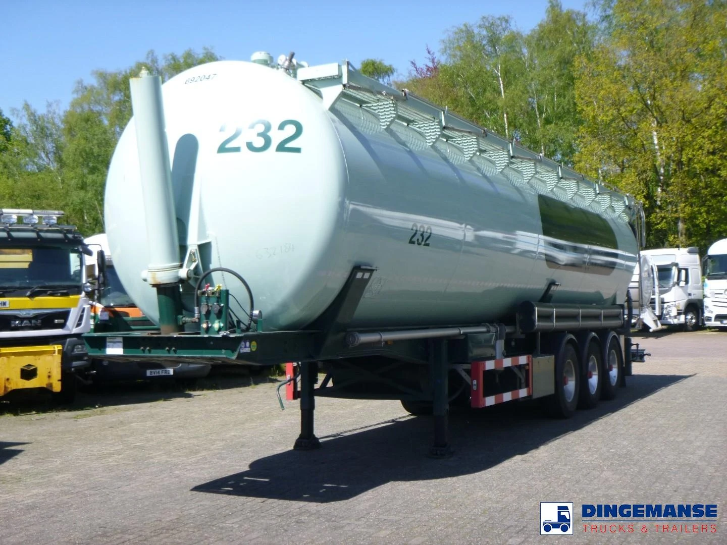 Feldbinder Powder tank alu 60 m3 (tipping) 2007 image 1