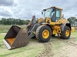 Volvo 2018 - L90H - 3rd Function / Quick Coupler zdjęcie 2 miniatura