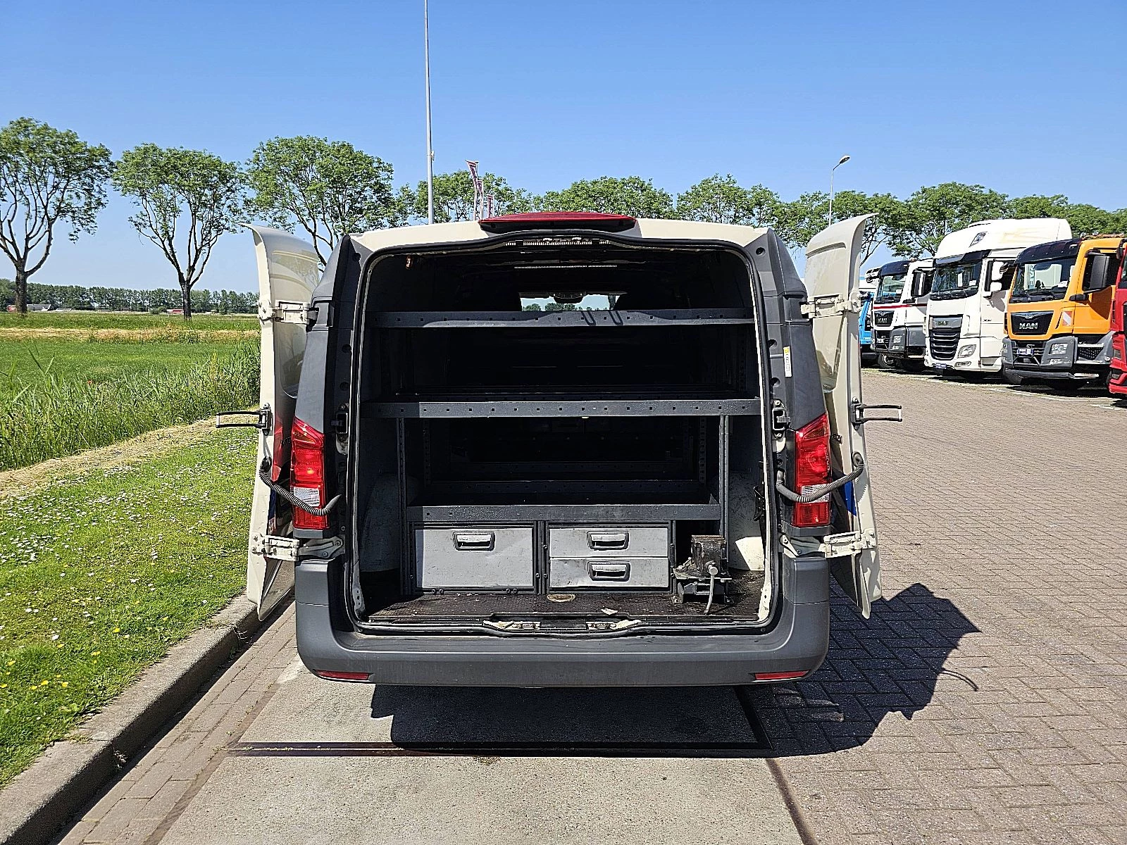 Mercedes-Benz Vito 2018 - 114 Bild 12