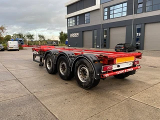 A&D 2019 - LPRS24 / 2x Extendable / 1x Lift Axle / Disc Brakes afbeelding 3 miniatuur