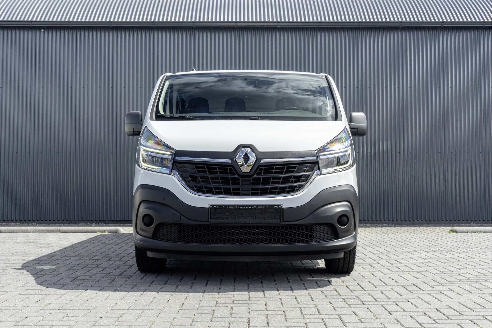 Renault Trafic 2019 - **dCi 95 T29 L2H1 | INCL BTW & BPM | 9-P | Navi | LED | Cruise | Airco | Euro 6** Bild 3