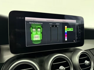 Mercedes-Benz C-Class 2020 - 200 Business Solution AMG изображение 28