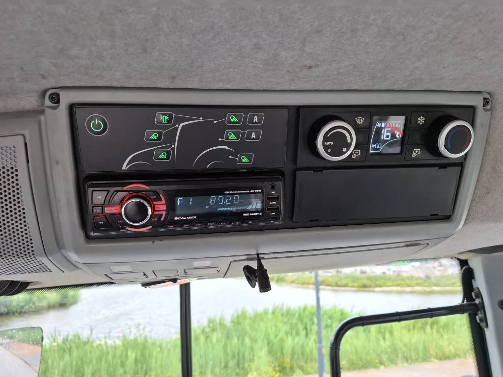 Valtra 2017 - T 214 Direct Twintrac Bild 15