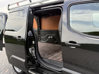 Opel Combo 2021 - 1.5D 102 PK / L2H1 / TREKHAAK / CRUISE / AIRCO / IMPERIAAL / NAVI / CARPLAY / DAB zdjecie 9