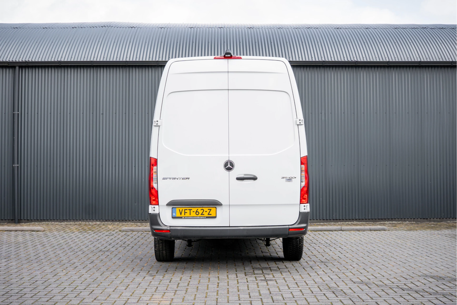 Mercedes-Benz Sprinter 2020 - 311 CDI RWD L2H2 | Volledig Ingericht | Mbux | Camera | Navi | Climatronic image 8