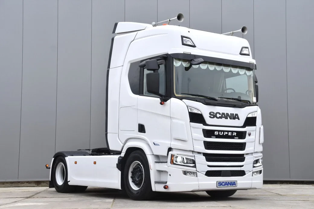 Scania R 2022 - R420 NGS 4x2NB - SUPER - RETARDER - 238 TKM - FULL AIR/4 POINT - PTO - PARK. AIRCO - 2 x FUEL TANKS - LED - imagem 2