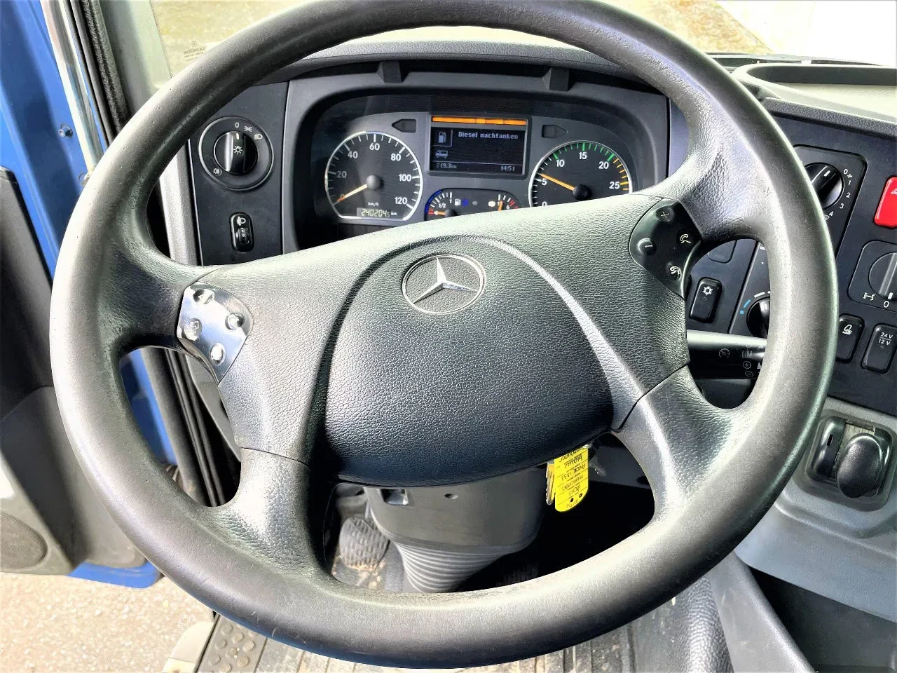 Mercedes-Benz Axor 1833 2013 - *cruise control*bluetooth*airconditioning*differentieelslot imagen 8