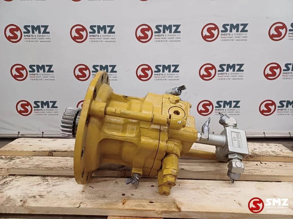 Caterpillar - Hydraulic swing drive Caterpillar afbeelding 1