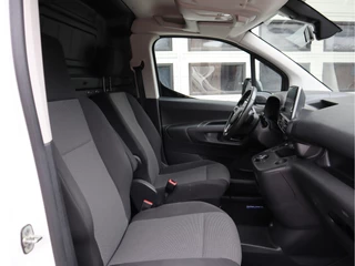 Opel Combo 2022 - 1.5D 131pk Automaat Euro 6 - Apple - Cruise - Airco zdjecie 9