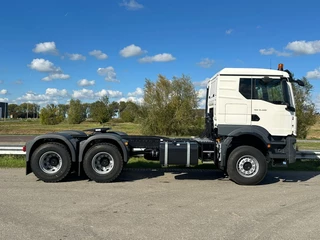 MAN TGS 2023 - 33.400 BB SA 6x4 Manual imagem 6