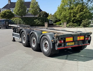 Renders F08FJ3HWSA 2020 - 3DFCST         LIFT AXLE         DISC BRAKES        20-30-40-45 FT.       MIDDEL + BACK SLIDER          NL-TRAILER zdjecie 3