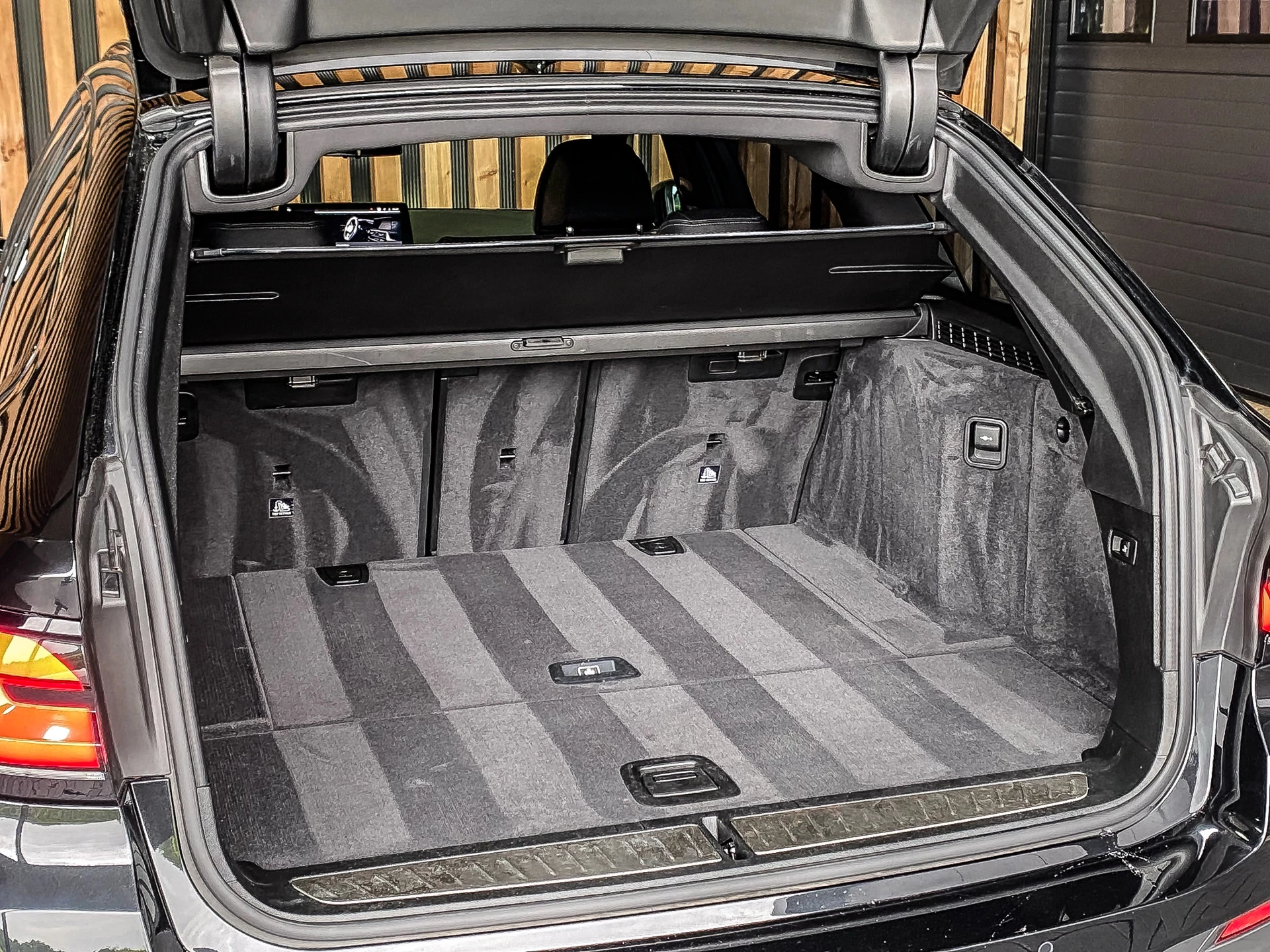 BMW 5 Series 2022 - Touring 520i 184PK Automaat M-Sport obrázek 46