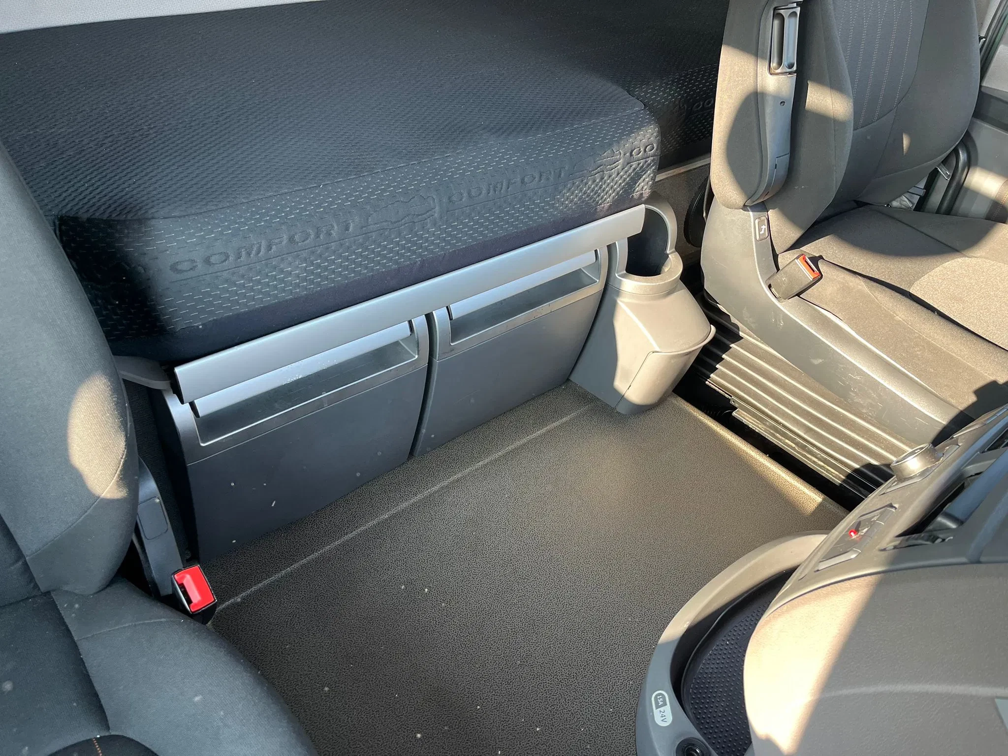 DAF XF 450 2018 - FT Lowdeck Bild 29