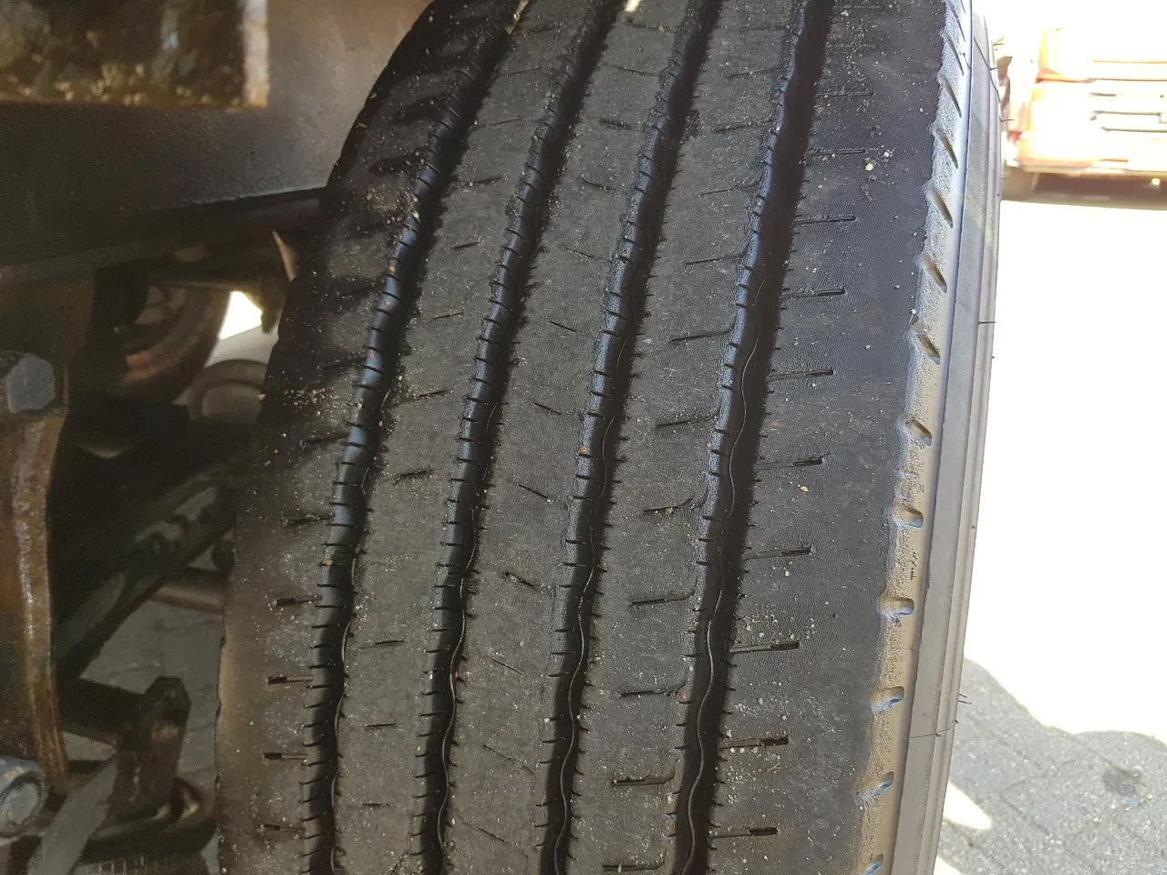 Pacton 2002 - T3-001 Twistlocks Very good tires Bild 10