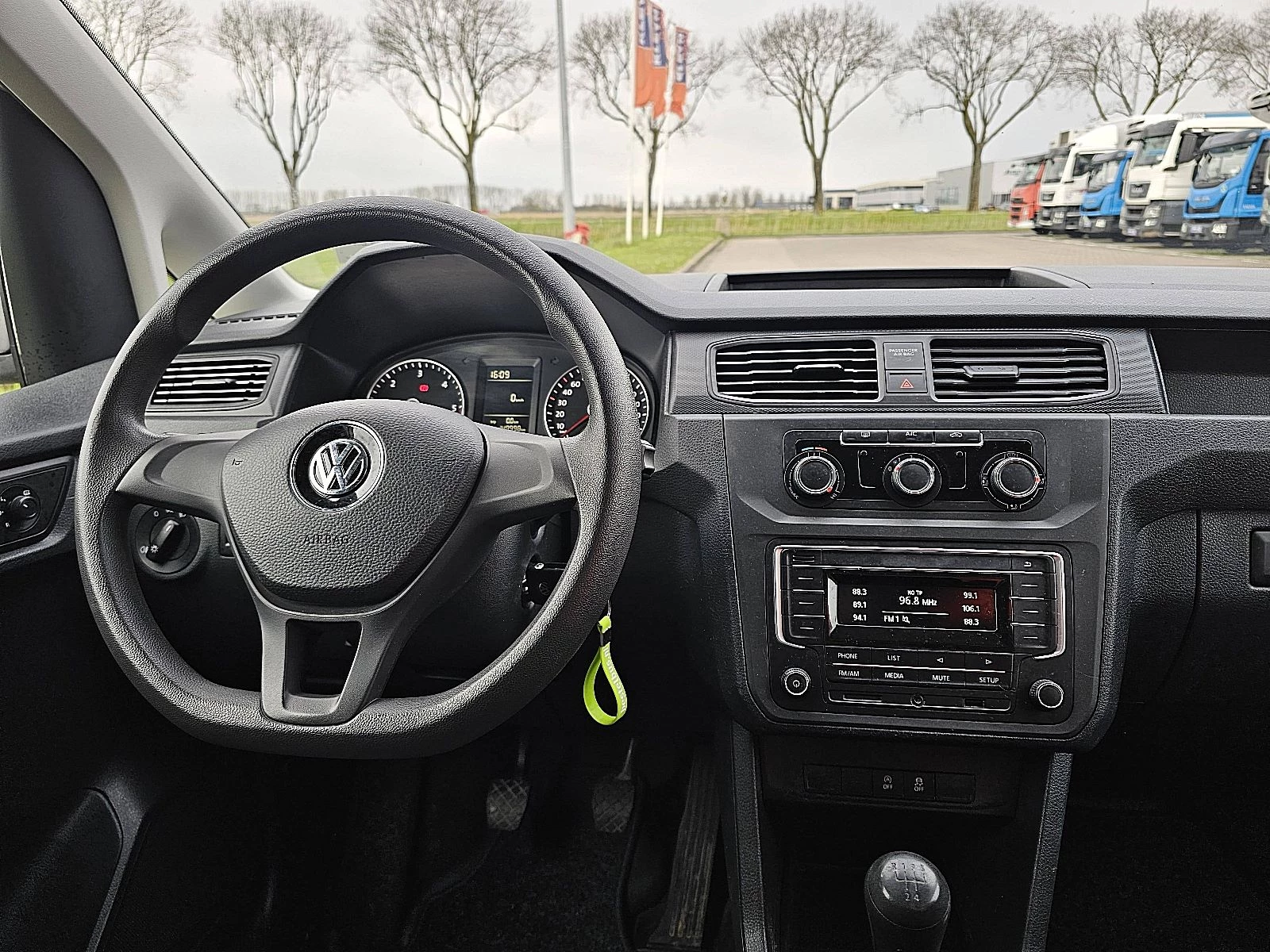 Volkswagen Caddy 2019 - 2.0 Bild 8