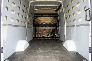 Iveco Daily 2021 - **35S14V 2.3 L2H2 | Automaat | Euro 6 | Cruise | Climate | 3500 KG Trekgewicht | Trekhaak** obrazek 9
