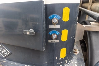 FELDBINDER N/A 2011 - EUT 40.3- 40.000 L CEMENT/CIMENT/ZEMENT image 15