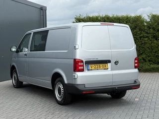 Volkswagen Transporter 2019 - 2.0 TDI 150 PK / L2H1 / DUBBELE CABINE / TREKHAAK / 1e EIG. / AIRCO / CRUISE / ISOFIX / NAVI image 5
