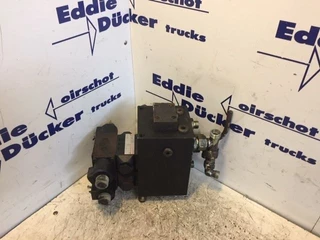 Ginaf N/A 2002 - OC101125599 HYDRAULISCHE VENTIELBLOK M3335-S 6X6 obrazek 2