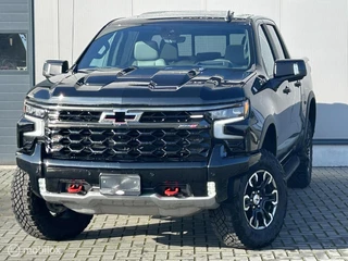 Chevrolet Silverado 2024 - USA ZR2 6.2 V8 image 8