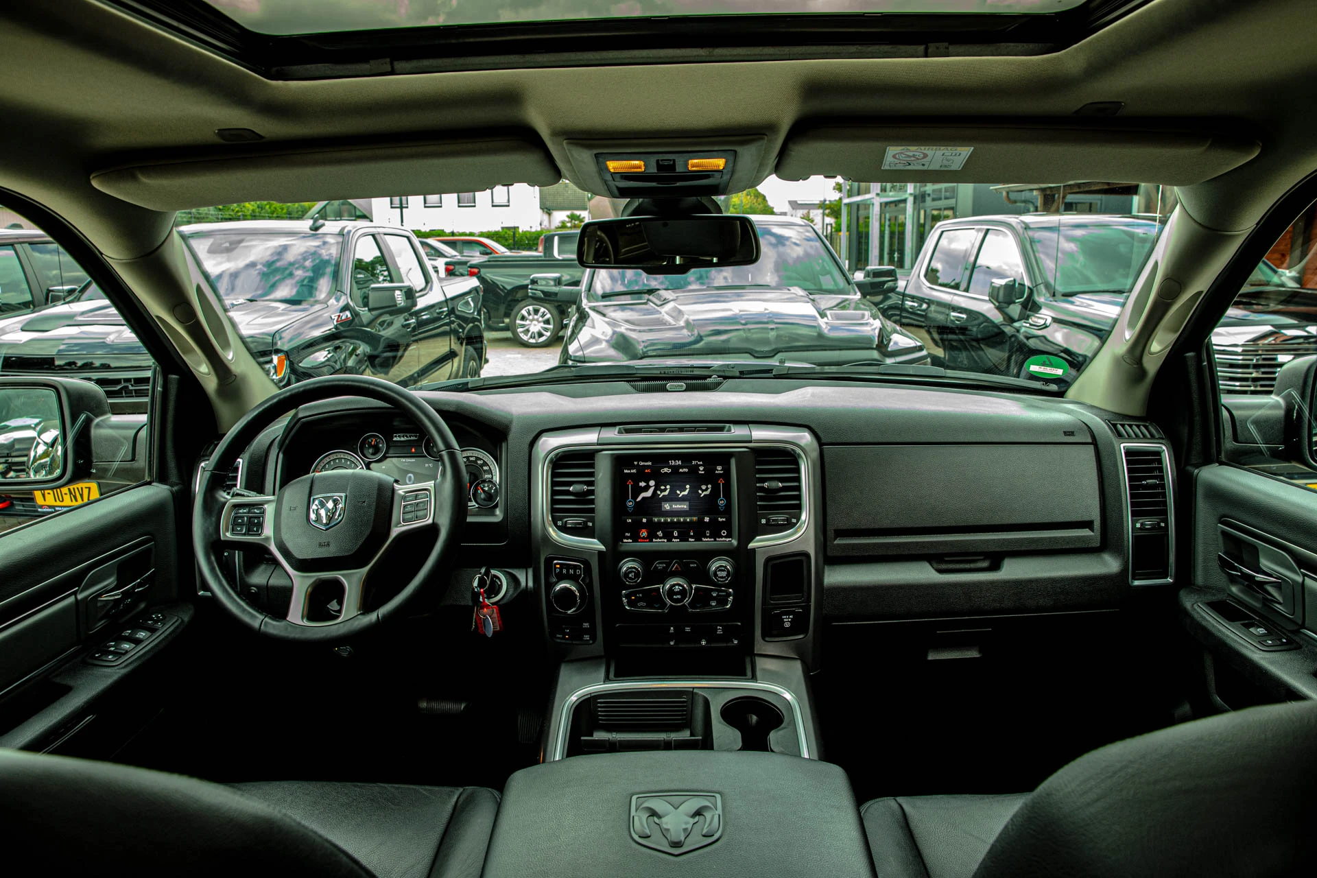 Dodge Ram 2024 - Dodge classic v8 | stoel verw | stuur verw | afbeelding 11