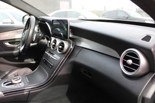 Mercedes-Benz C-Class 2019 - Estate 160 AUT9 AMG NIGHT PAKKET PANORAMADAK 360-CAMERA 19'' NL AUTO imagem 14