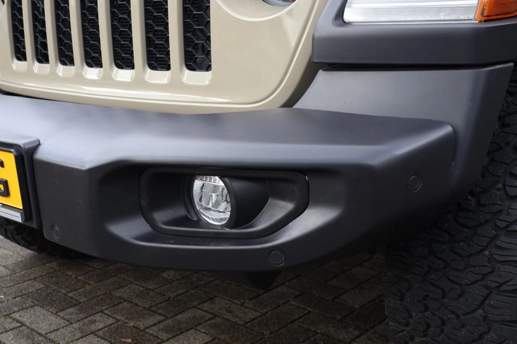 Jeep Wrangler 2022 - 4XE 380 Plug In Hybrid SAHARA / GOBI / 20 inch Bawarrion obrázek 21
