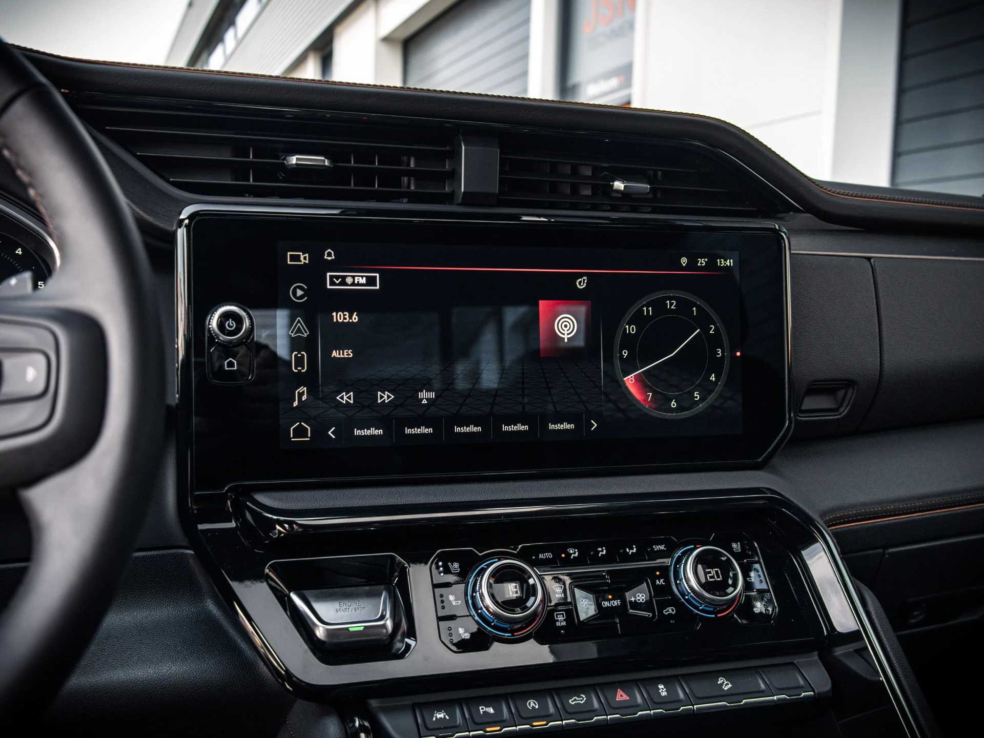GMC Sierra 2024 - 1500 AT4 6.2L V8 afbeelding 17