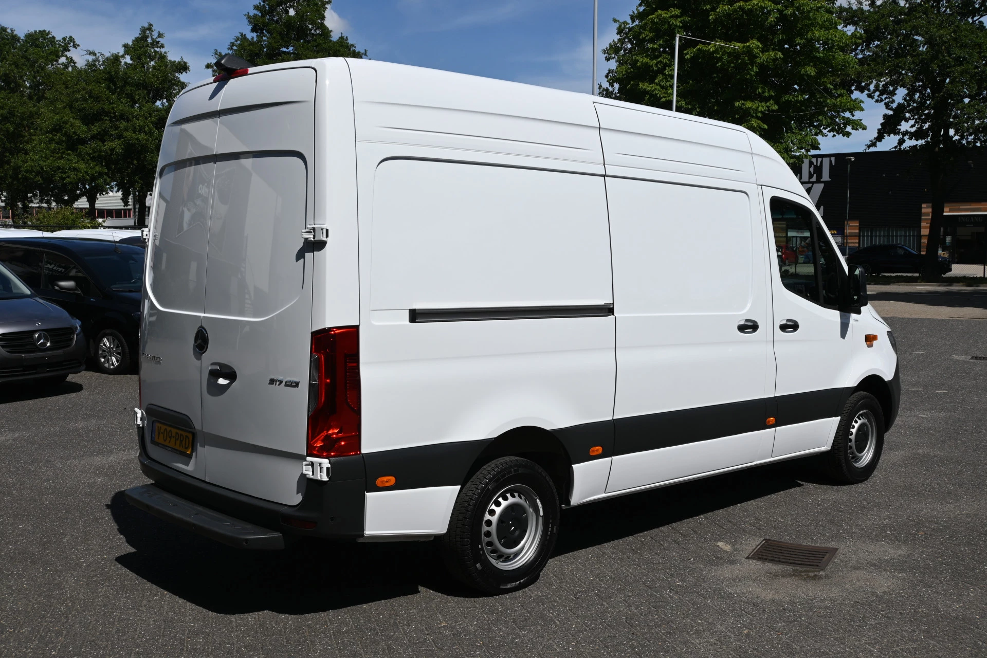 Mercedes-Benz Sprinter 2024 - 317 CDI L2H2 Pro zdjęcie 3