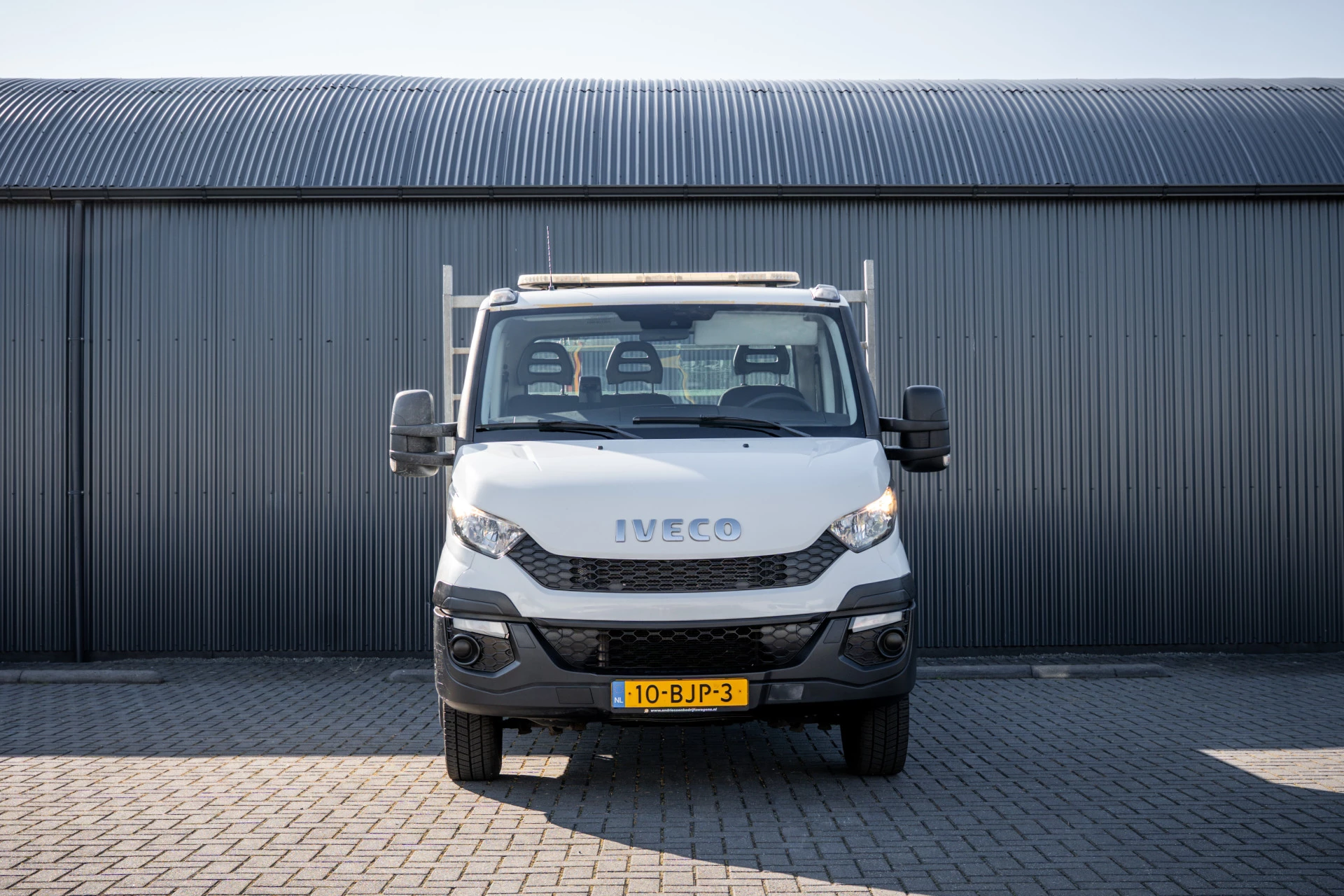 Iveco Daily 2015 - 50C15 3.0L | Open Laadbak | Kraan | Euro 6 | 1ste Eigenaar| 146 PK | 3-Zits image 3
