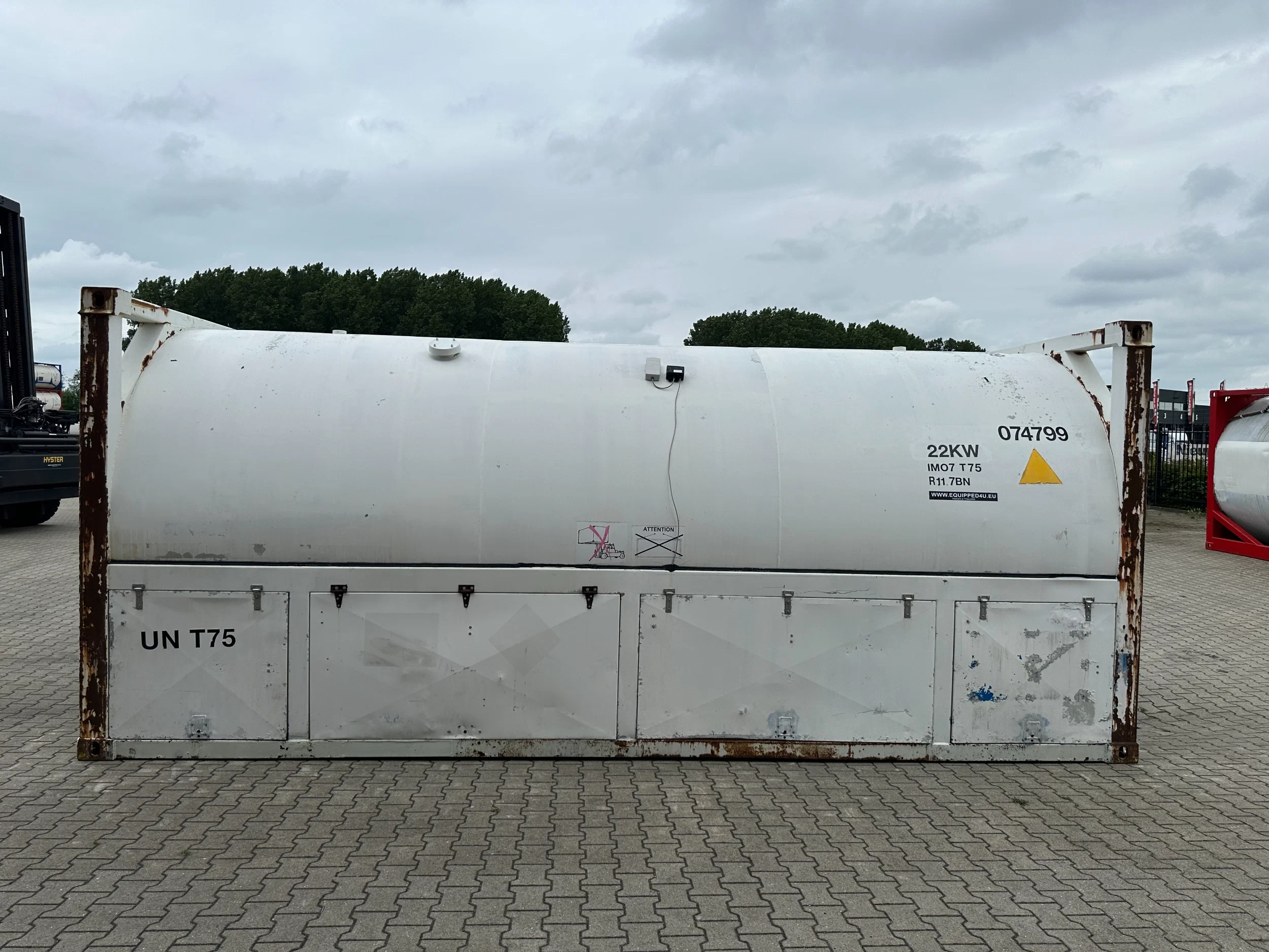 Air Liquide Italia SRL 2000 - CERTIFIED 20FT CRYOGENIC T75 ISO Tank Container (19,060L / R11.7BN / 22KW / TESTS valid until: 12-2028 afbeelding 14