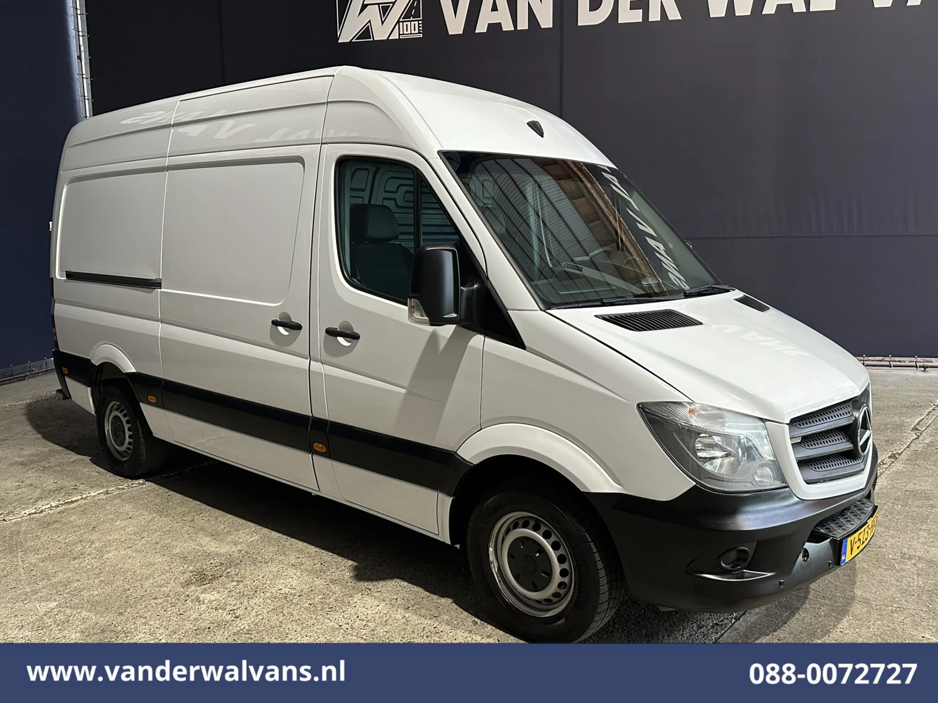 Mercedes-Benz Sprinter 2017 - 316 CDI 163pk L2H2 Euro6 Airco | Navigatie | 2800kg Trekhaak | Cruisecontrol image 6